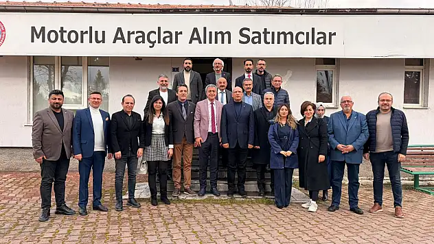 İYİ Parti'den Galericiler Sitesi'ne ziyaret