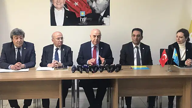 İYİ Partili Paçacı: AK Parti siyasi ömrünü tamamlamıştır!
