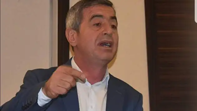 İYİ Partili Yücel: Hadi görelim gönül belediyeciliğinizi! 