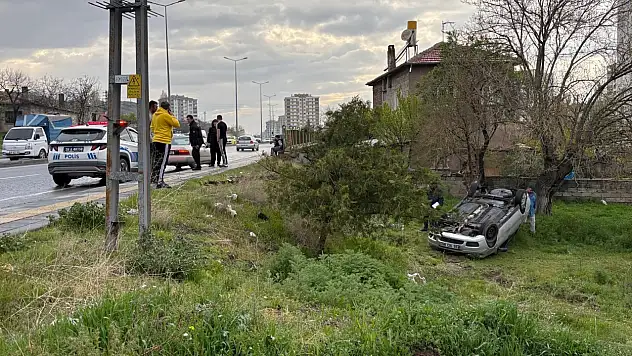 İzinsiz aldı, şarampole yuvarlandı!