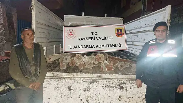 Jandarma olayı çözdü! 3 gözaltı...