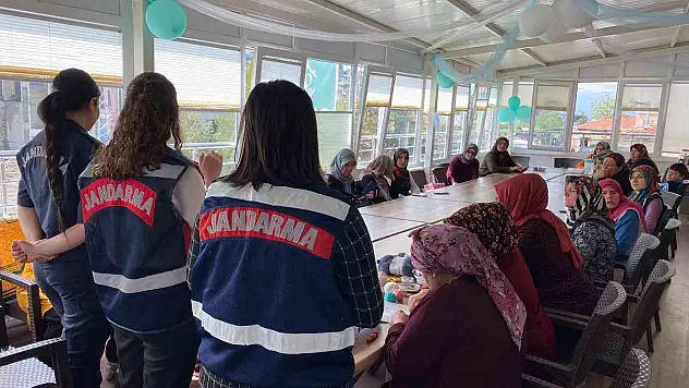 Jandarma eğitim verdi...