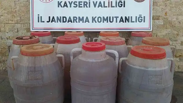 Jandarma operasyonunda ele geçirildi! 550 litre...