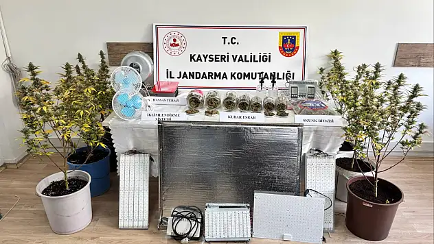 Jandarmadan operasyon: Evinde düzenek çıktı