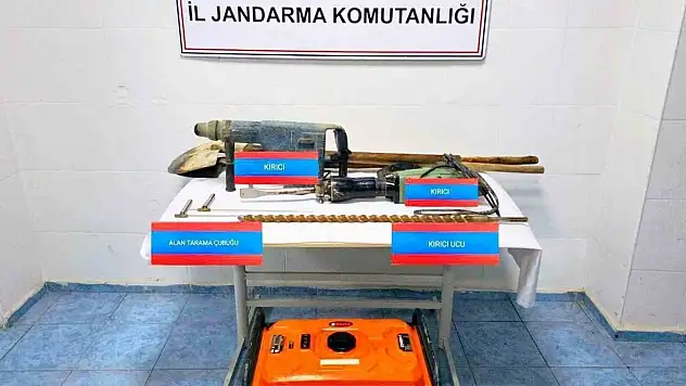 Kaçak kazıya suçüstü! 5 gözaltı