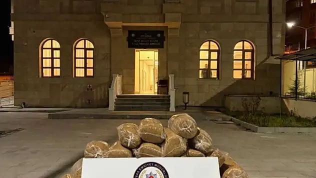 Kaçak tütünler bakın nasıl yakalandı?