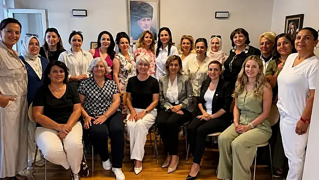 Kadın politikaları gündemdeydi! İYİ Parti'den KİGDER'e ziyaret