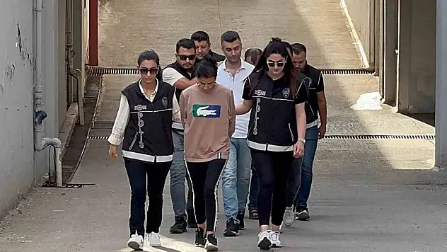 Kadınlar Günü'nü fırsata çevirdiler: 8 milyon lira dolandırdılar