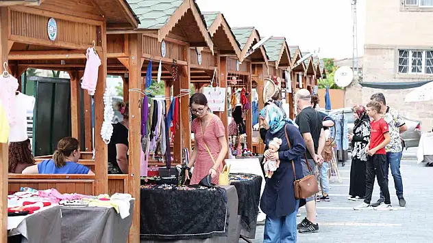Talas'ta kadınların mahareti göz kamaştırdı