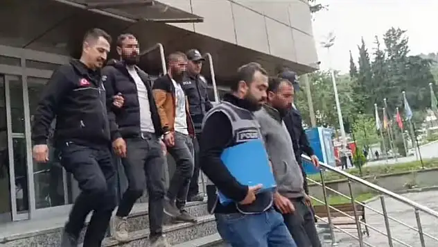 Hırsızlıktan 4 kişi tutuklandı