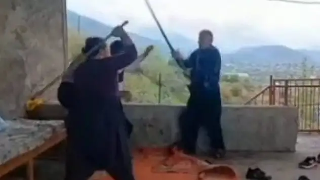 İki aile arasında kavga: 1'i ağır 3 yaralı
