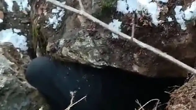 Kayanın altında kalan bir kişi hayatını kaybetti