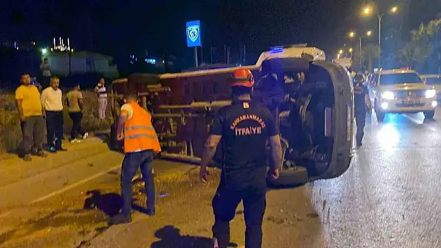 Servis aracı kaza yaptı: 9 yaralı
