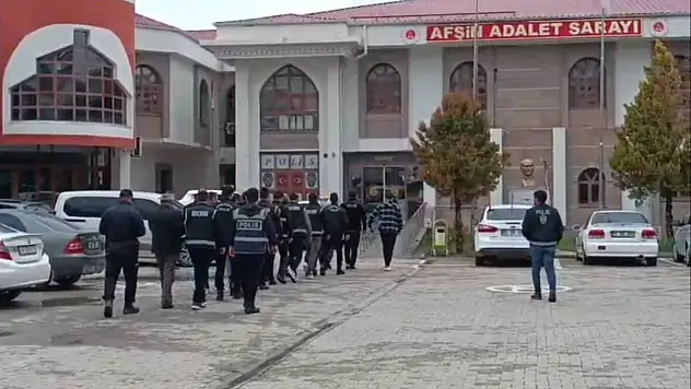 Tefecilik ve nitelikli yağma operasyonuna: 5 tutuklama