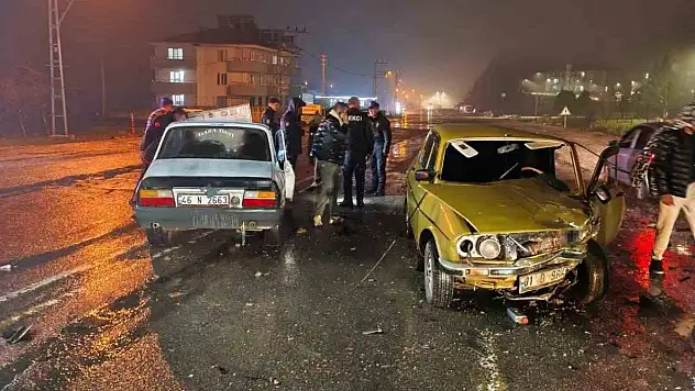 Kahramanmaraş'ta korkutan kazalar: 2 yaralı
