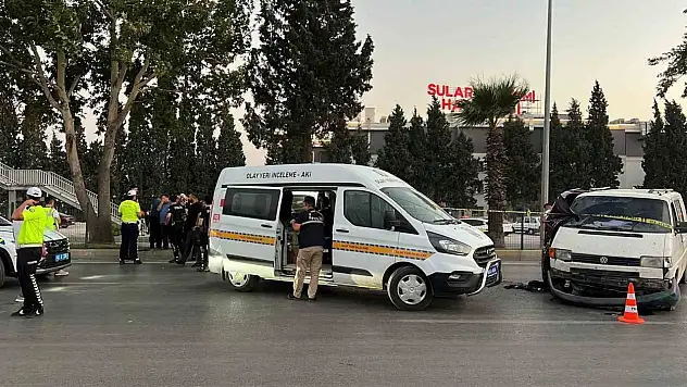 Minibüs kaza yaptı: 1 ölü, 2 yaralı