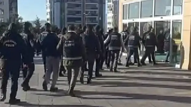 37 uyuşturucu taciri yakalandı