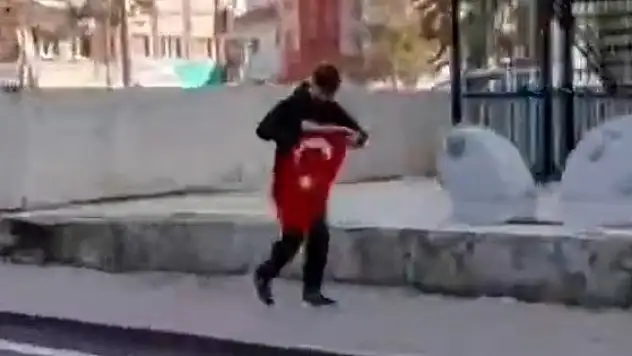 Kayseri'de yürekleri ısıtan bayrak hassasiyeti