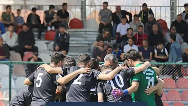 Kalespor'a yan bakan yanıyor