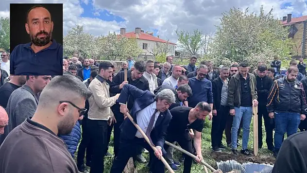 Kalp krizine yenik düştü! Kayseri Milletvekili son yolculuğuna uğurladı