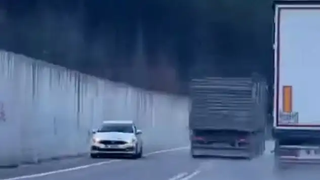 Kamyonun sollama manevrası kazaya neden oluyordu