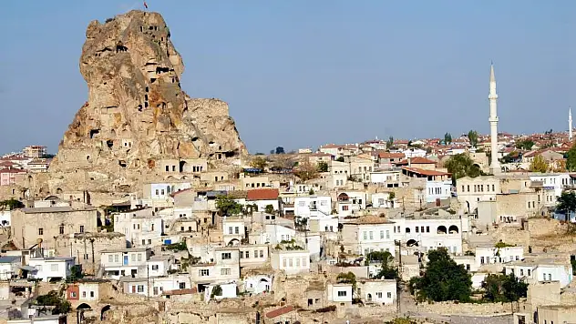 Kapadokya'da ölümden döndü: Kayadan son anda kurtuldu