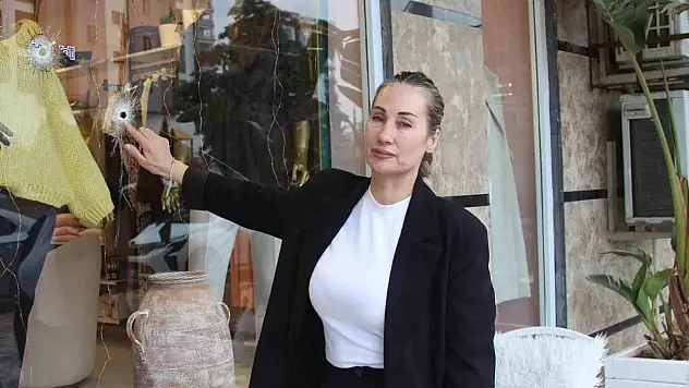 Kapalı mağazaya kurşun yağdırdılar