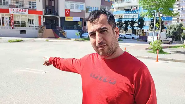 Kapısı açık olan toplu taşıma aracından düştü...