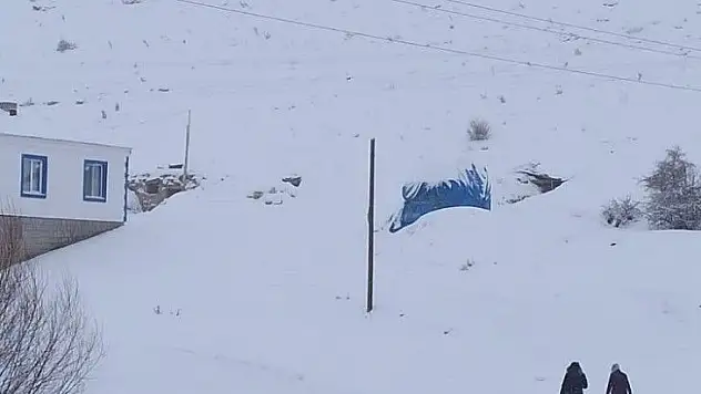 Kar yağışı aşı ekiplerini durduramadı
