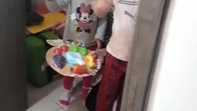 Karantinadaki çocukların yüzünü güldüren sürpriz