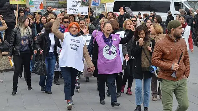 Karaoğlu: Şiddet insanlık suçudur ve asla bahanesi yoktur