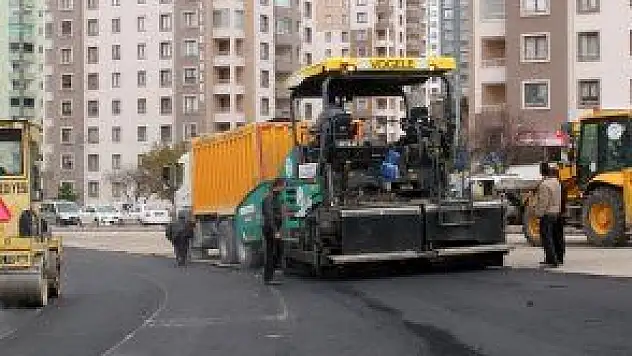 KARASU CADDESİ'NDE ASFALT ÇALIŞMASI