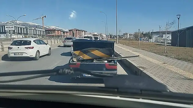 Otomobilin bagajında bakın ne taşıdı?