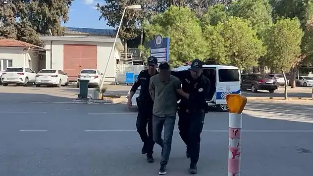 Karşılıksız çekle vurgun yapan firari yakalandı