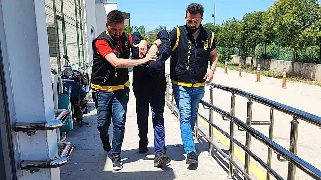 Katil arkadaşı çıktı, 'araç koltuğu' tartışmasında cinayeti işlemiş