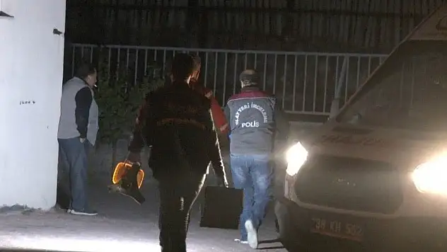 9. KATTAN DÜŞEN ŞAHIS HAYATINI KAYBETTİ