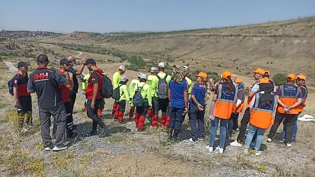 Kayıp Olan Genç Her Yerde Aranıyor!