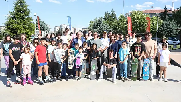 Kaykay rüzgarı Melikgazi'yi sardı