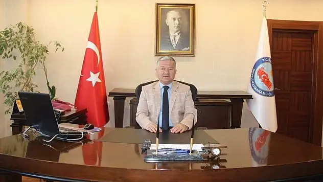 Kaymakam Duru üniversite kazanan öğrencileri tebrik etti