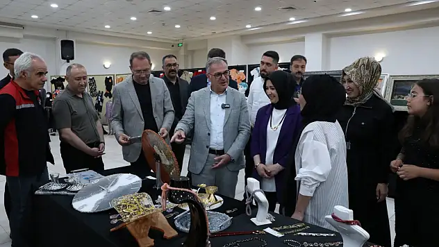 KAYMEK El Sanatları Sergisine Başkan Özdoğan'dan ziyaret