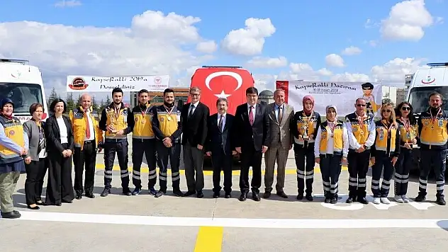 Kayse Ralli'de dereceye girenlere kupaları verildi