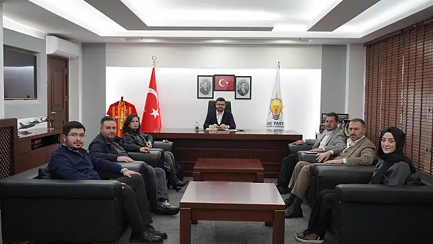 Kayseri AK Parti'de kritik toplantı