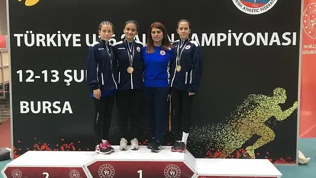 Kayseri atletler madalyalarla döndü