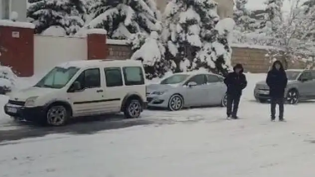 Kayseri'de kar! Vatandaşlar mağdur oldu