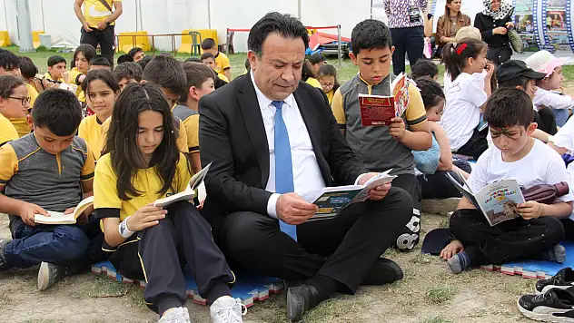 'Kayseri birlikte okuyor'