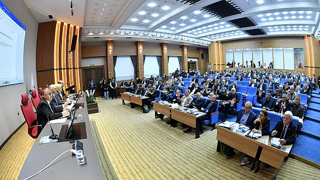 Kayseri Büyükşehir Belediyesi'nde 'Bürokrat' gerginliği
