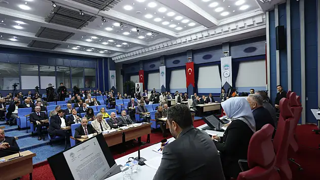 Kayseri Büyükşehir'de CHP CHP'ye karşı