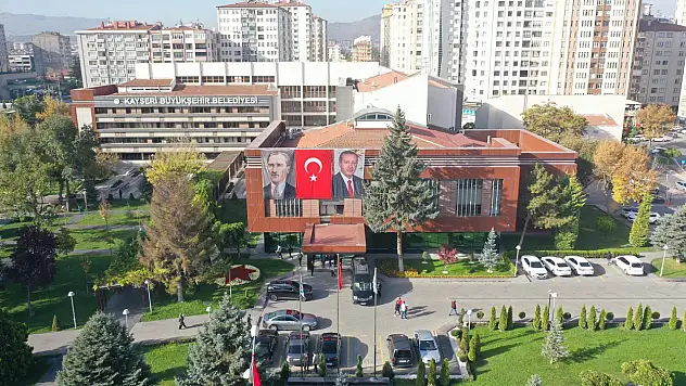 Kayseri Büyükşehir'den akademiye destek