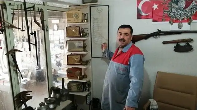 115 yıllık 'Hüccet' görenleri şaşırtıyor