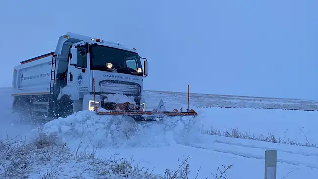 Kayseri'de 128 yol ulaşıma kapandı!
